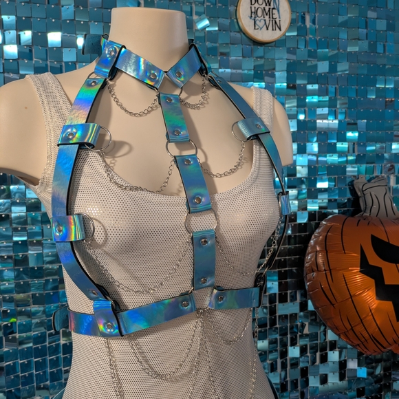 Holographic Harness Set - Picture 3 of 4